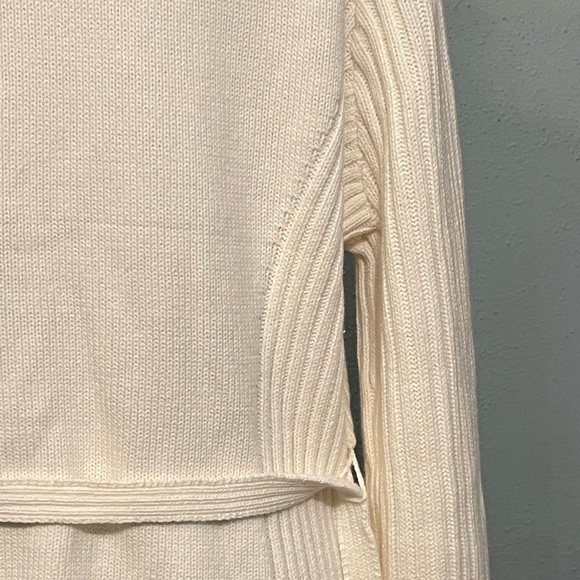 Winter White Belted Turtleneck Sweater - Large - Picture 7 of 13